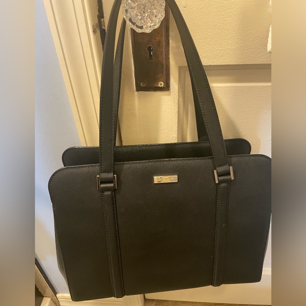 Beautiful Genuine  Kate Spade Leather Tote ♥️